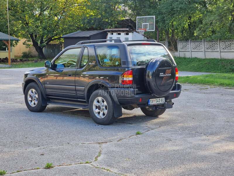 Opel Frontera 
