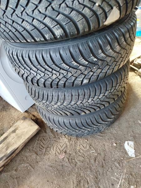 Falken 215/70 R16 Zimska