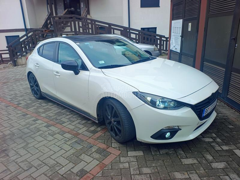 Mazda 3 sport perla
