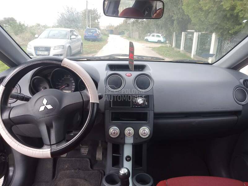 Mitsubishi Colt CZ 3