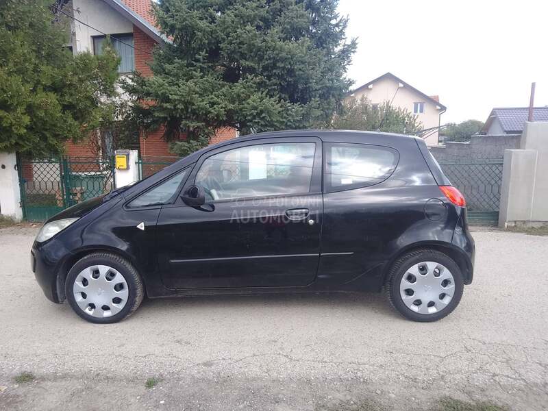 Mitsubishi Colt CZ 3
