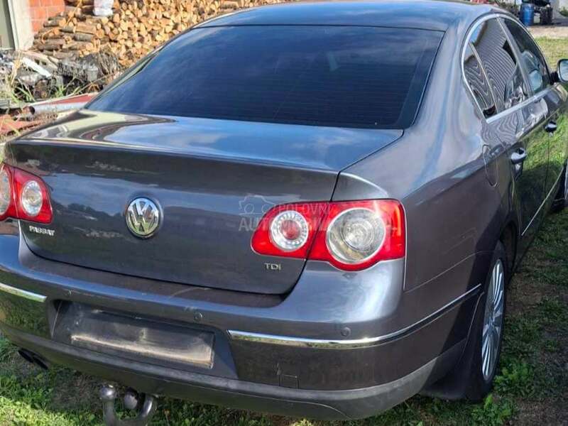 Volkswagen Passat B6 2.0TDI 2009. god. -  kompletan auto u delovima