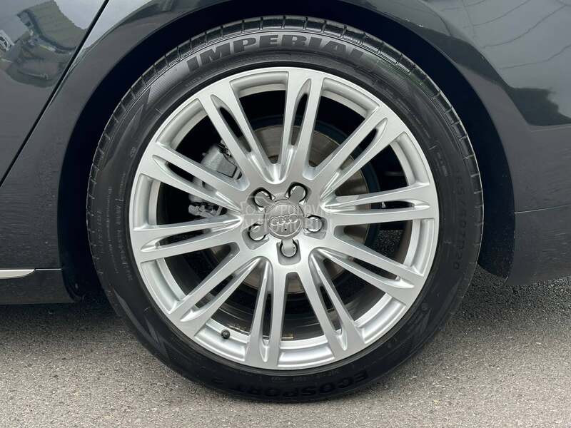 Audi A8 3.0TDI QUATTRO