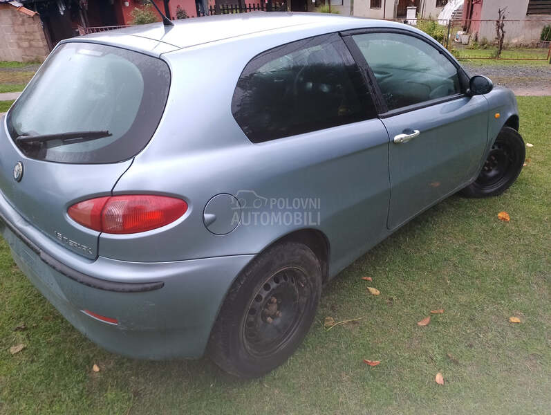 Alfa Romeo 147 1.6 16w
