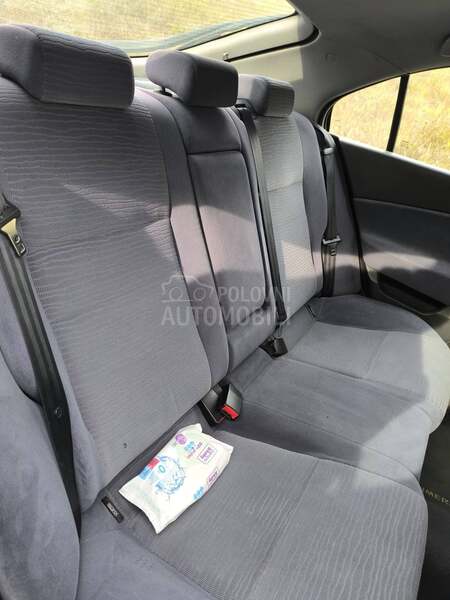 Nissan Primera p12