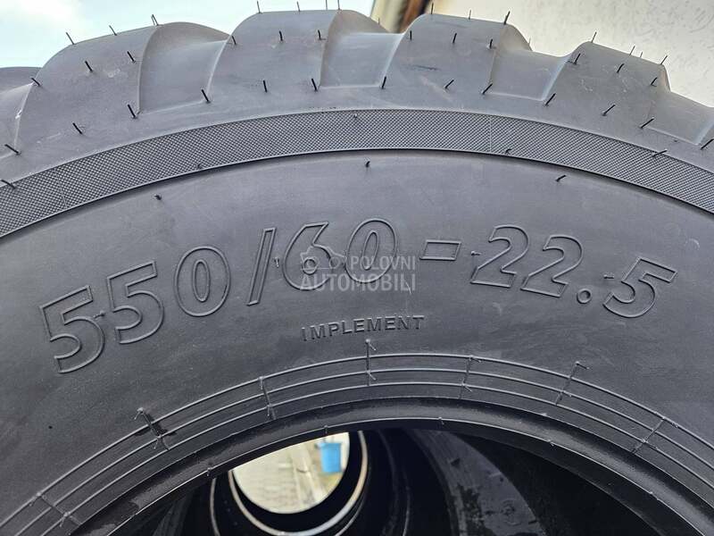 BKT 550/60 R22.5