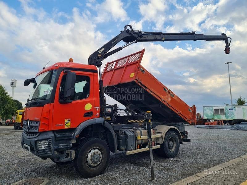 Mercedes Benz 1832 4x4 kran