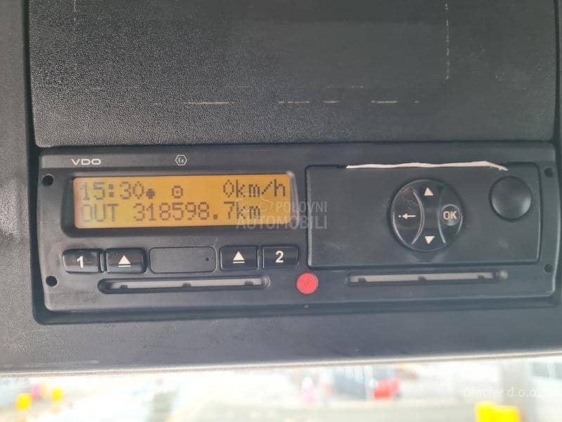 Mercedes Benz 1832 4x4 kran