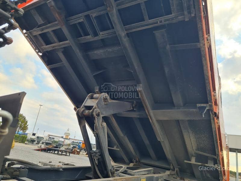 Mercedes Benz 1832 4x4 kran