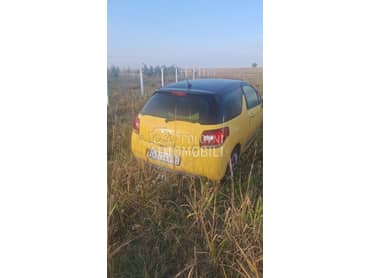 Citroen DS3 2011. god. -  kompletan auto u delovima