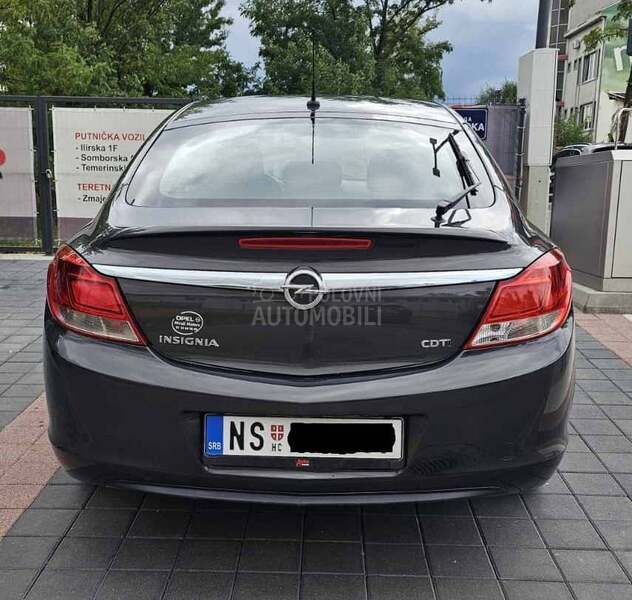 Opel Insignia 2.0 cdti