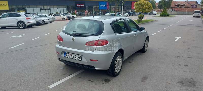 Alfa Romeo 147 1.9 JTD RESTYLING