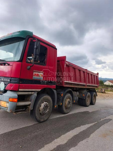 Mercedes Benz Actros 3243