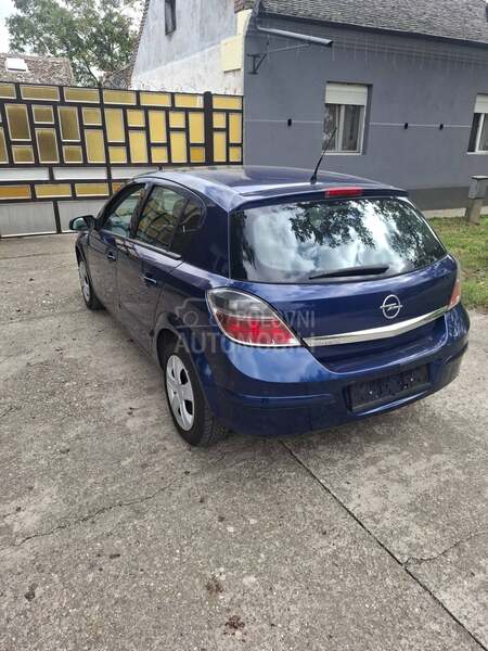 Opel Astra H 1.4