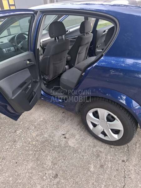 Opel Astra H 1.4
