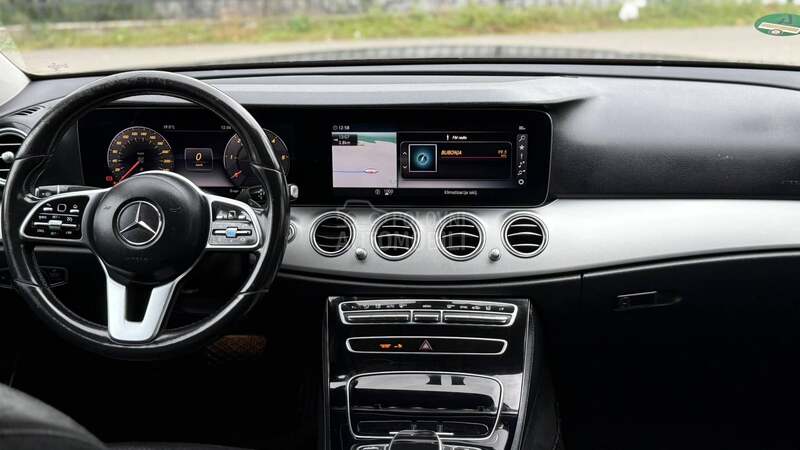 Mercedes Benz E 200 AVANGARD
