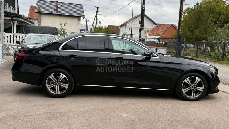 Mercedes Benz E 200 AVANGARD