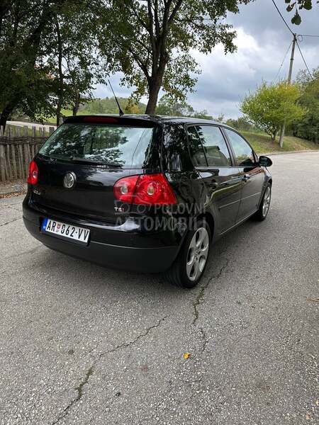 Volkswagen Golf 5 TSI DSG F1
