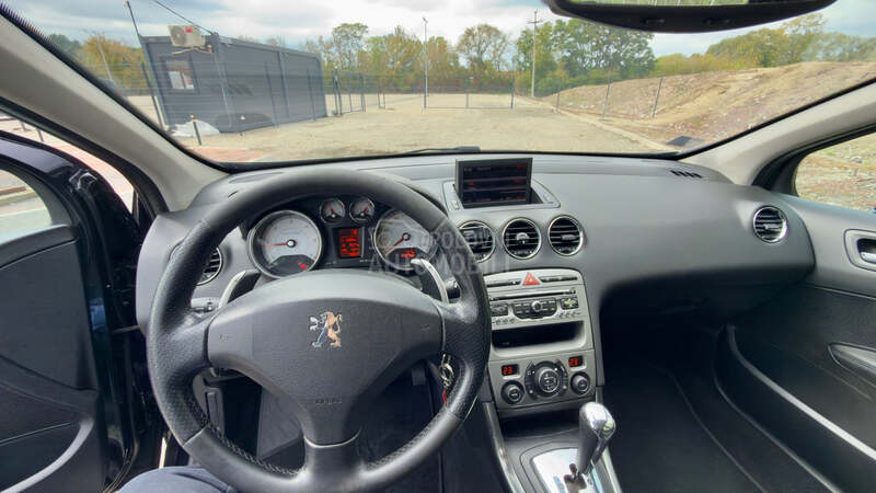Peugeot 308 1.6 HDI  NEUBAUER