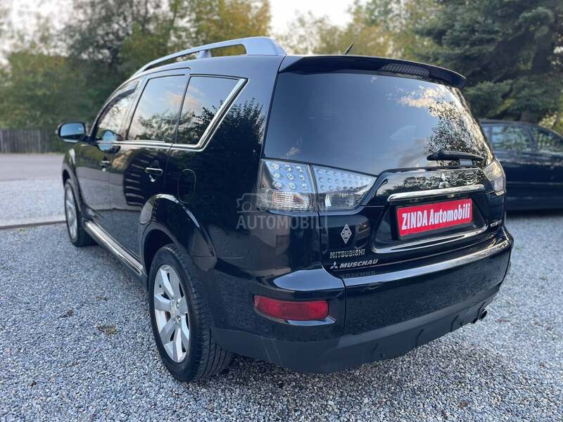Mitsubishi Outlander 