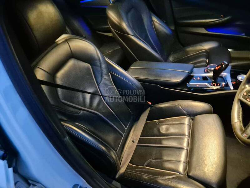 BMW Serija 5 G30 -  kompletan auto u delovima