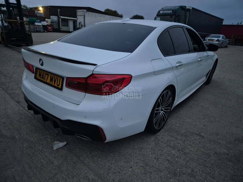 BMW Serija 5 G30 -  kompletan auto u delovima