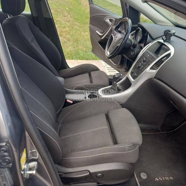 Opel Astra J 1.6 turbo