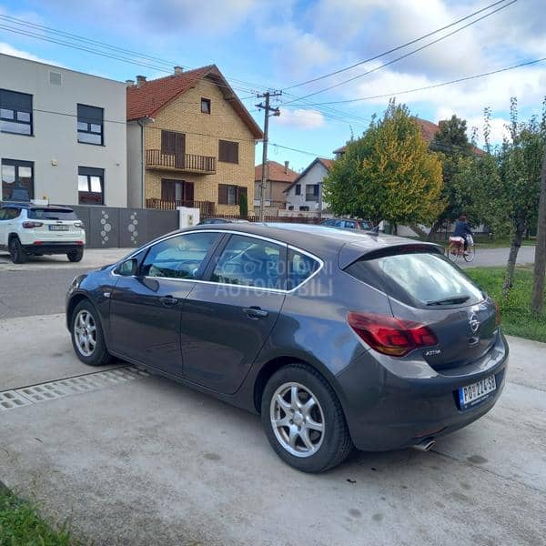 Opel Astra J 1.6 turbo