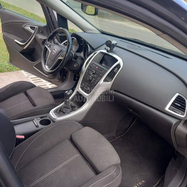 Opel Astra J 1.6 turbo
