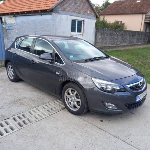 Opel Astra J 1.6 turbo