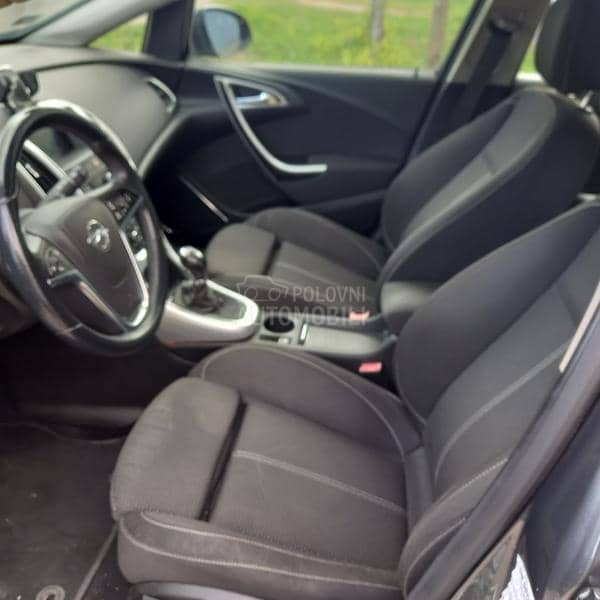 Opel Astra J 1.6 turbo