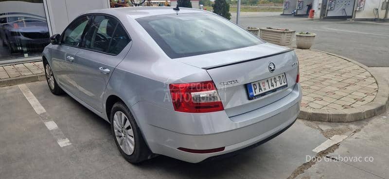 Škoda Octavia 1.5i. ambition