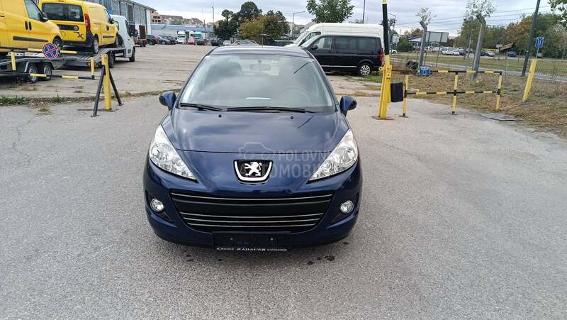 Peugeot 207 1.4 8 v