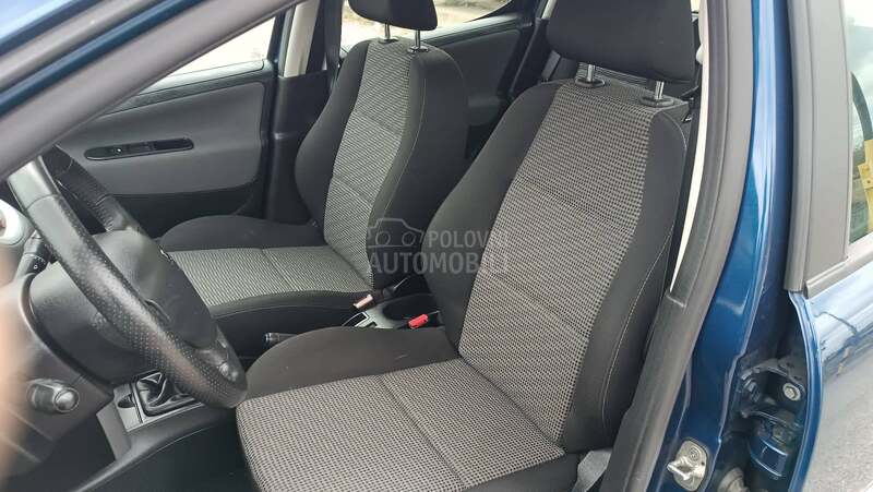 Peugeot 207 1.4 8 v
