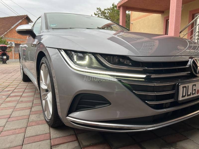 Volkswagen Arteon 2.0 Virt Matrix Eleg
