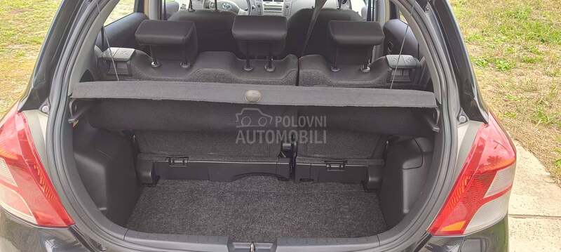 Toyota Yaris 1.0 b.e.n.z