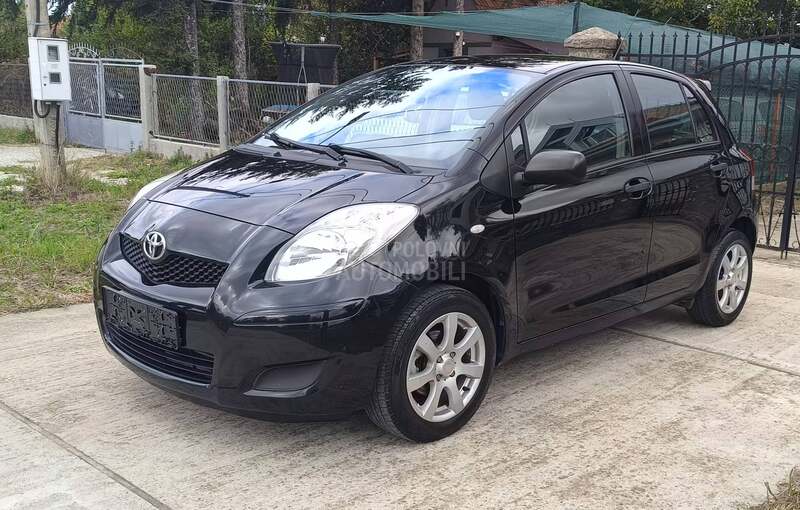 Toyota Yaris 1.0 b.e.n.z