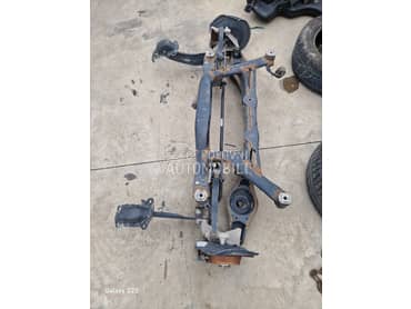 trapovi zadnji prednji 4x4 za Volkswagen Sharan, Tiguan od 2010. do 2020. god.