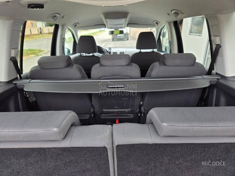 Volkswagen Touran 1.6 tdi led xenon