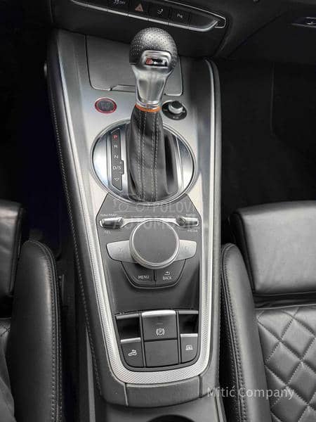 Audi TT Quattro TTS Optik