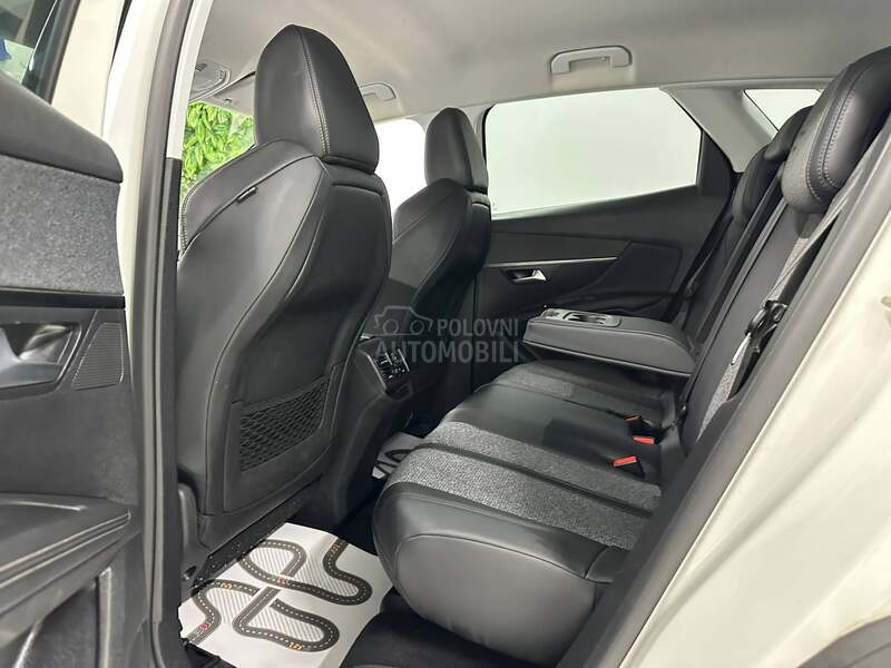 Peugeot 3008 1.2 ALLURE perla