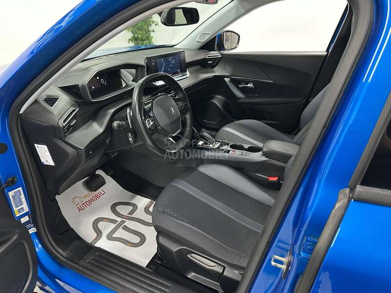 Peugeot 2008 1.2 ALLURE AUT