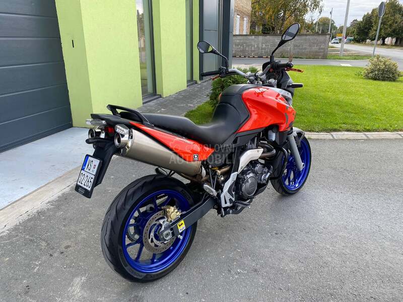 Aprilia Pegaso Strada 650 A2