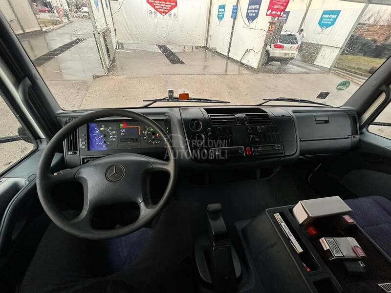 Mercedes Benz Atego 818