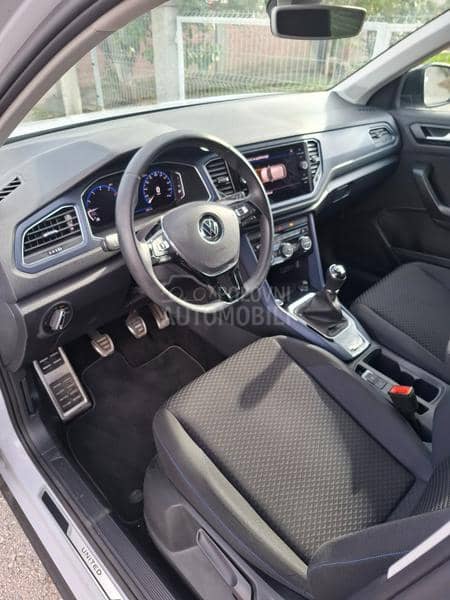 Volkswagen T-Roc 1.0tsi