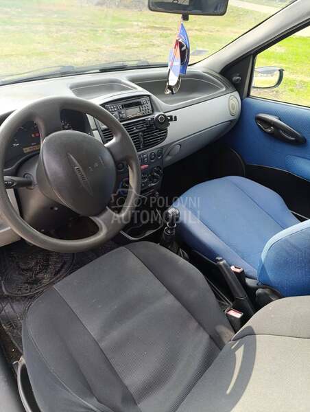 Fiat Punto 1.2 8v