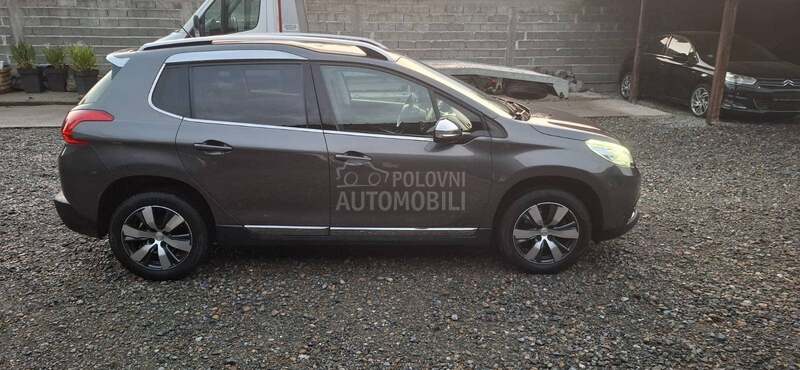 Peugeot 2008 1.2