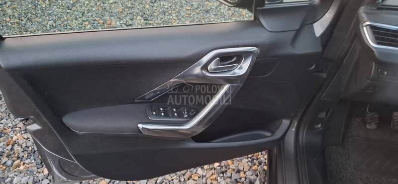 Peugeot 2008 1.2