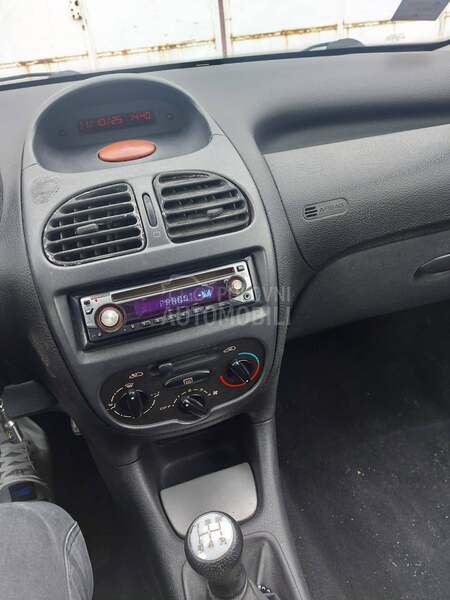 Peugeot 206 