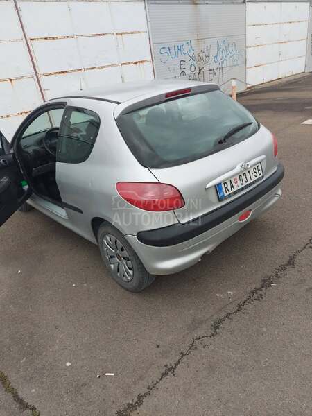 Peugeot 206 